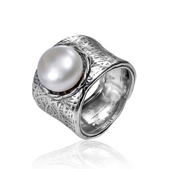 Rings: R02404